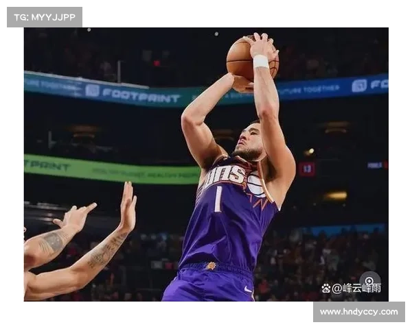 德文·布克助力太阳队季后赛崛起 场均超25分展现超级得分能力 德文·布克助力太阳队季后赛崛起 场均超25分展现超级得分能力